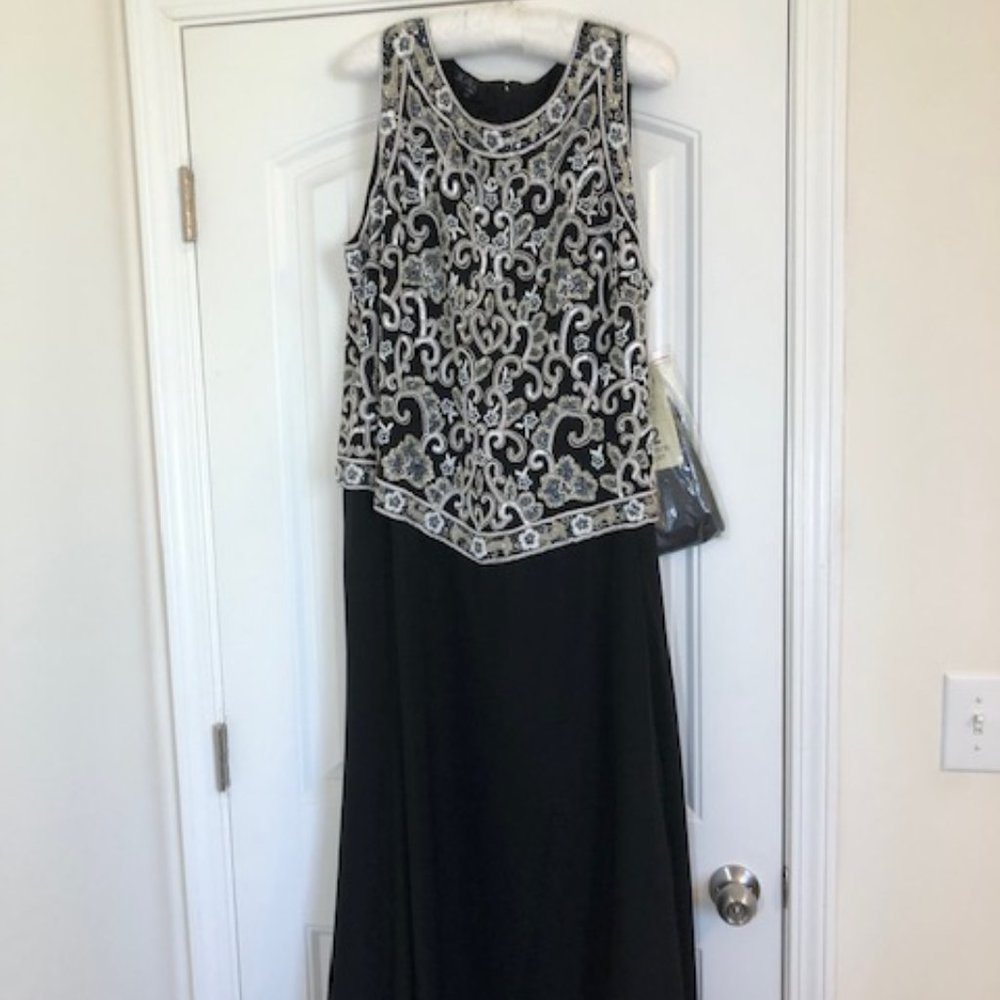Jkara Boutique Beaded Formal Dress Size 22 NWT